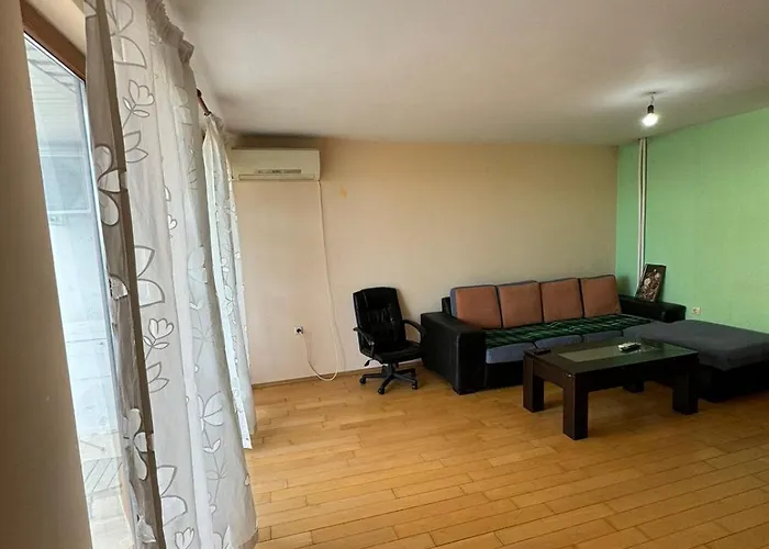 дом за гости гергана *